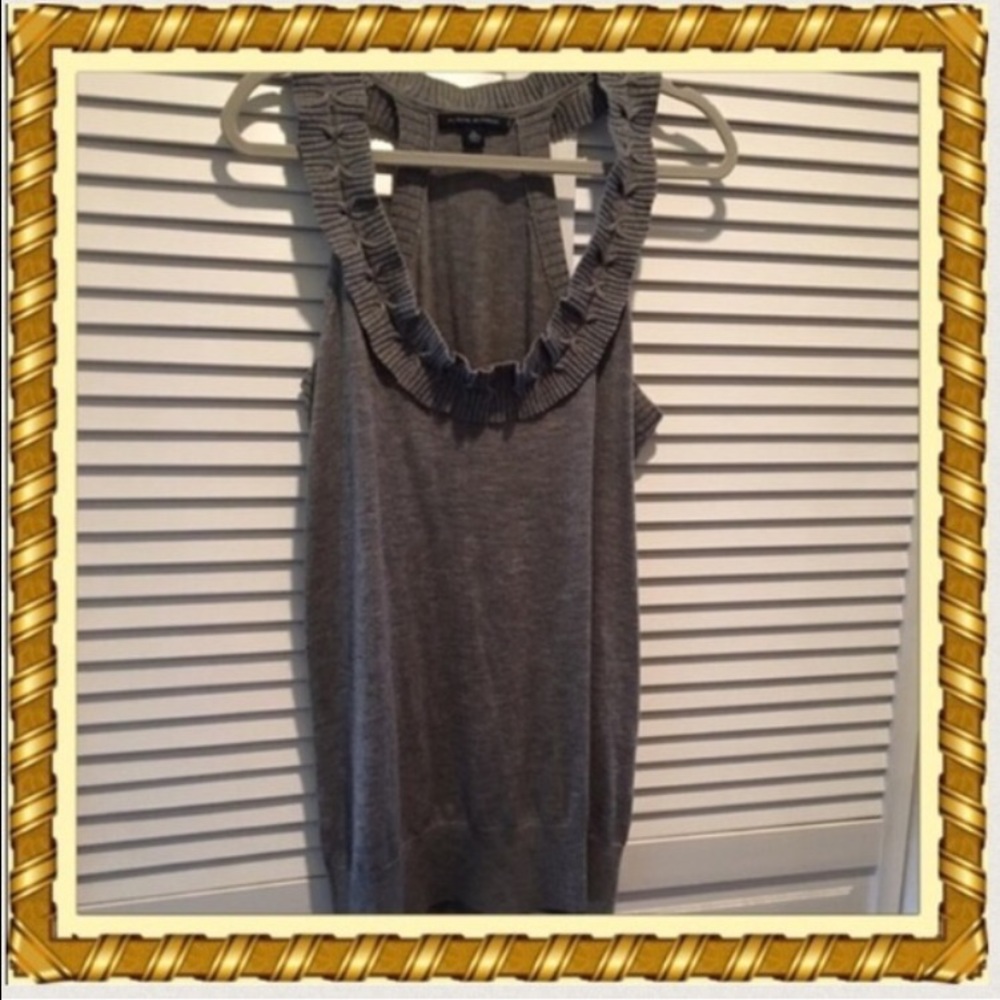 🎀Banana Republic cashmere top🎀